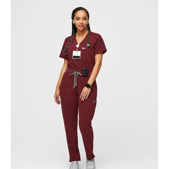 FIGS Yola High Waisted Petite Scrub Pants XS Burgundy Medical Healthcare - Picture 1 of 4